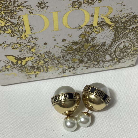 Dior Gold and Pearl Earrings - Picture 1 of 3